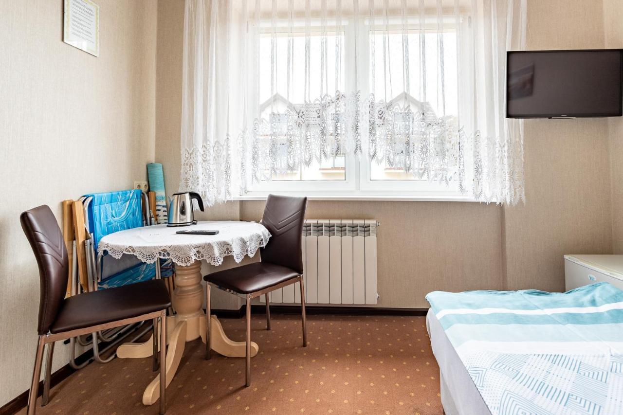 Pokoje Goscinne Katarzyna Kur Dębki 外观 照片
